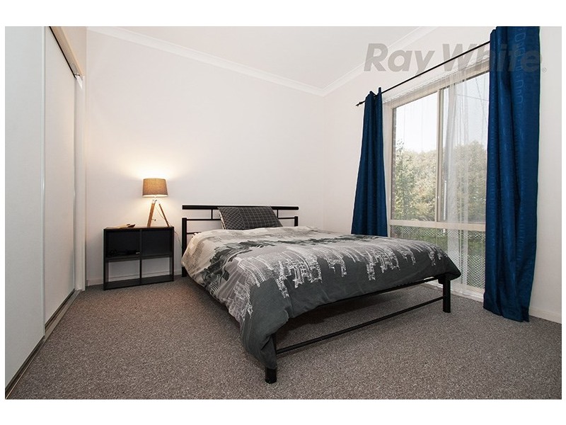 18 AINTREE Street, Mooroolbark VIC 3138