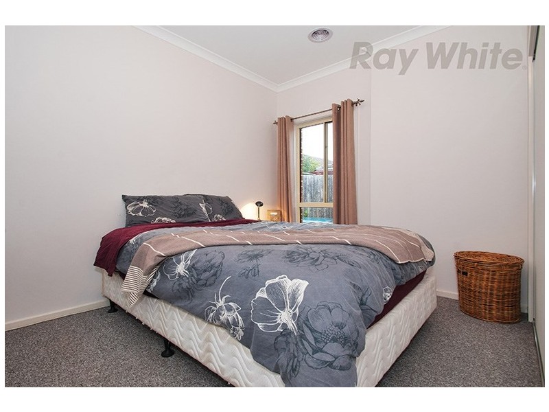 18 AINTREE Street, Mooroolbark VIC 3138