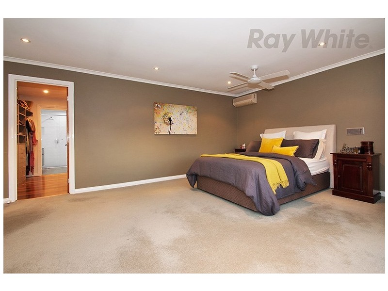 3 SILVER BIRCH Close, Croydon North VIC 3136