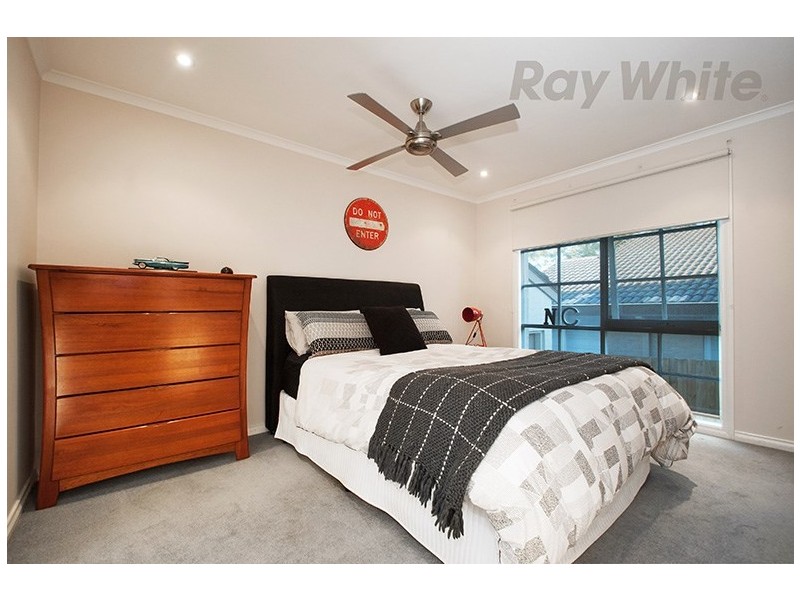 3 SILVER BIRCH Close, Croydon North VIC 3136
