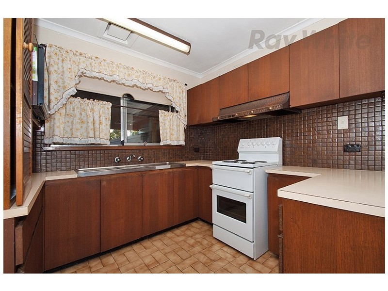 53 Esther Crescent, Mooroolbark VIC 3138