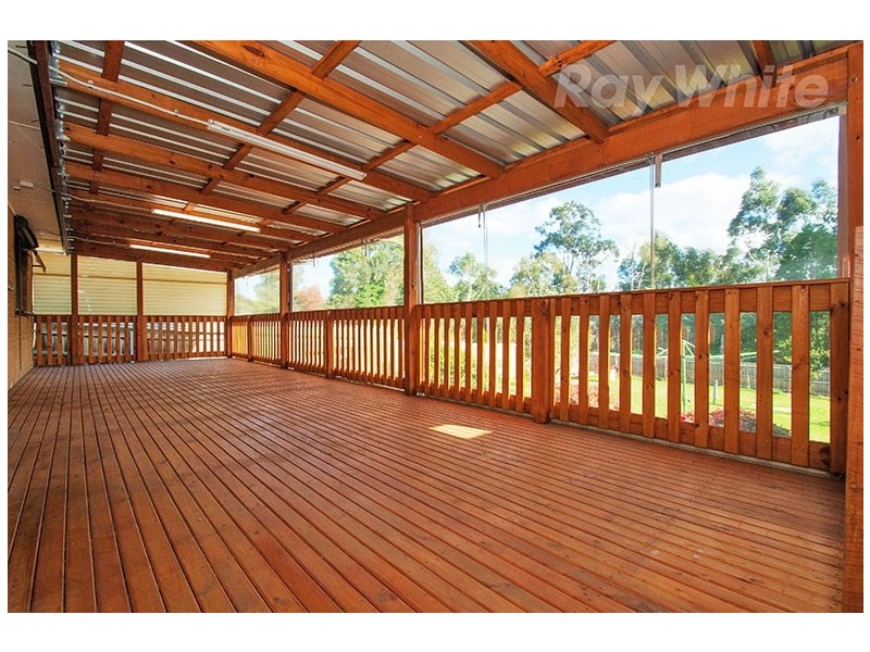 53 Esther Crescent, Mooroolbark VIC 3138