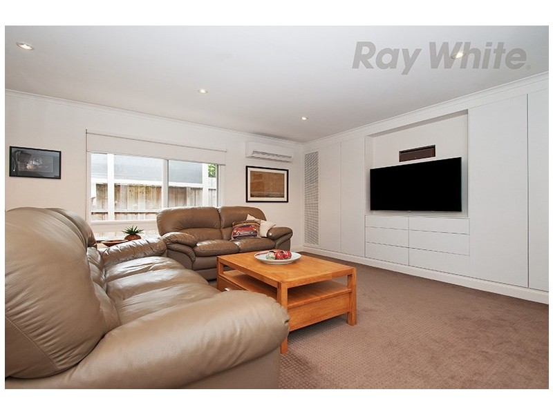 8 Gahnia Close, Ringwood North VIC 3134