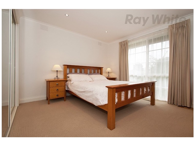 8 Gahnia Close, Ringwood North VIC 3134