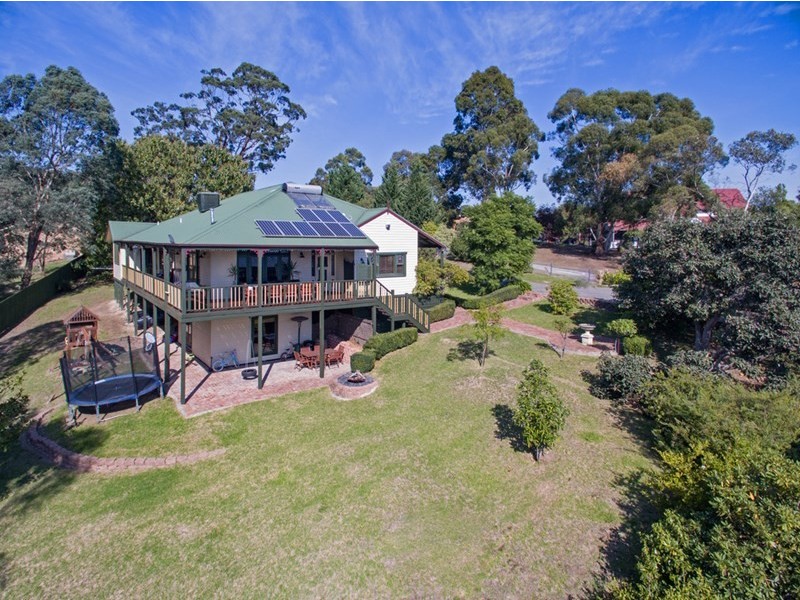 11 DELMONT Court, Mooroolbark VIC 3138