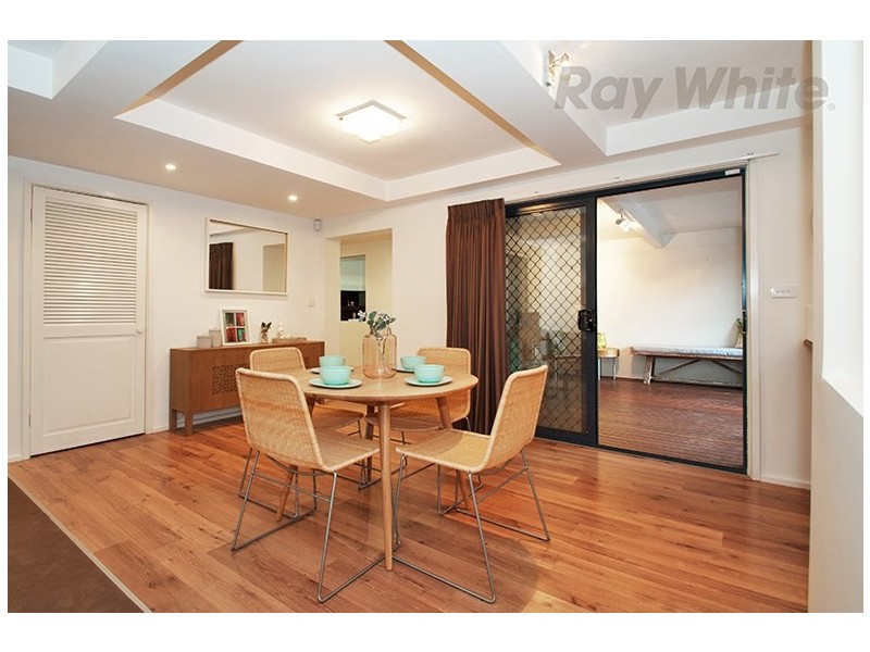 17 ST GEORGES Crescent, Croydon VIC 3136