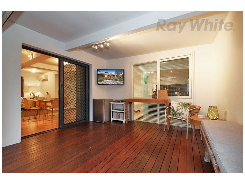 17 ST GEORGES Crescent, Croydon VIC 3136