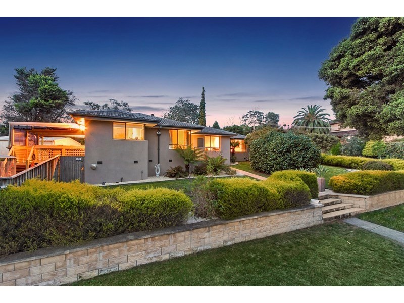 1 Melody Court, Mooroolbark VIC 3138