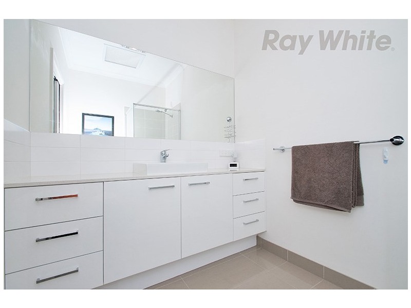 4/116 Hull Road, Croydon VIC 3136