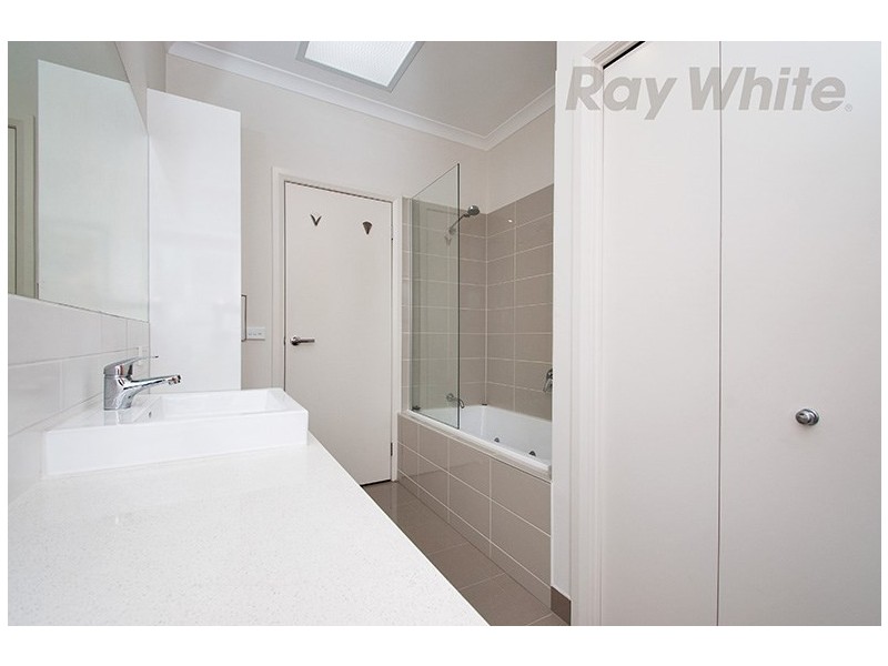 4/116 Hull Road, Croydon VIC 3136