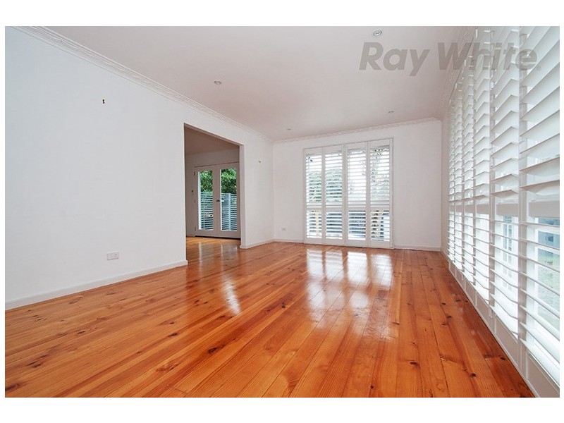 67 Lee Ann Crescent, Croydon VIC 3136