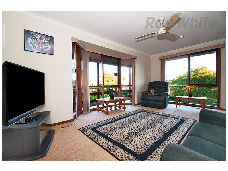 17 Patterdale Court, Croydon Hills VIC 3136