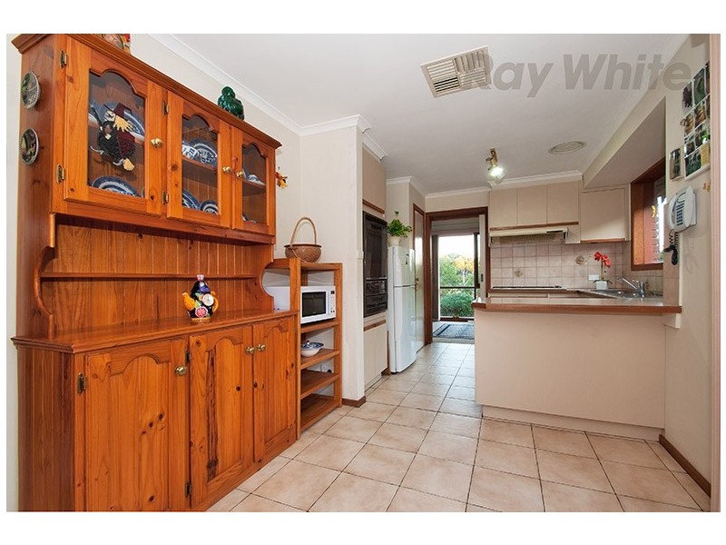 17 Patterdale Court, Croydon Hills VIC 3136