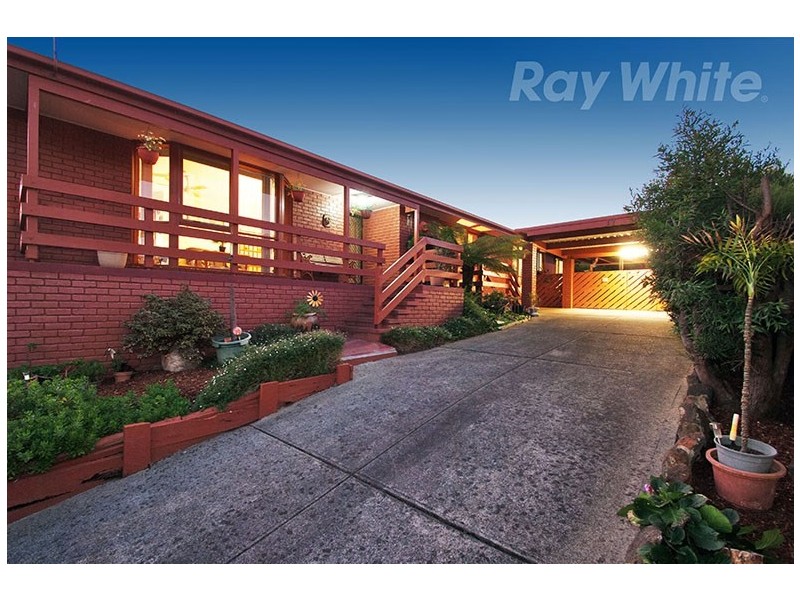 17 Patterdale Court, Croydon Hills VIC 3136