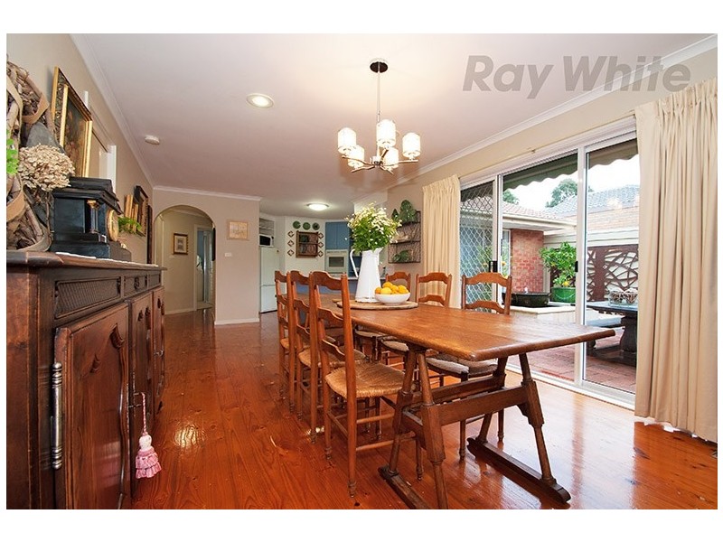 20 AZAROW Circuit, Croydon South VIC 3136