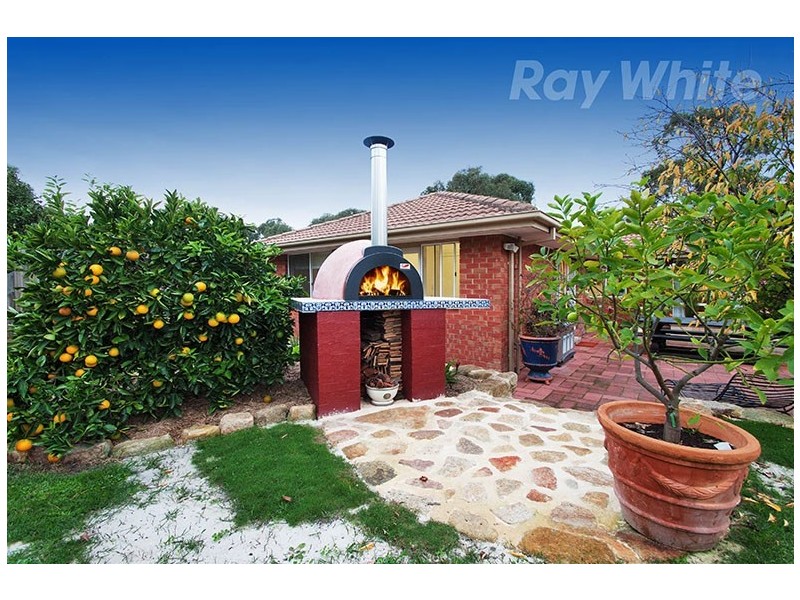 20 AZAROW Circuit, Croydon South VIC 3136