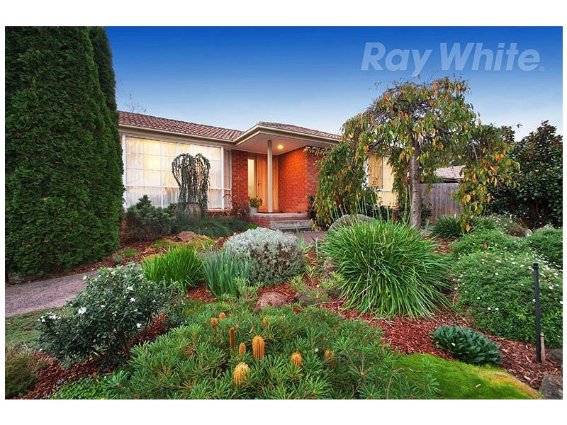20 AZAROW Circuit, Croydon South VIC 3136
