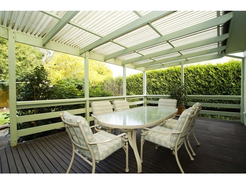 18 MITCHELL Court, Croydon North VIC 3136