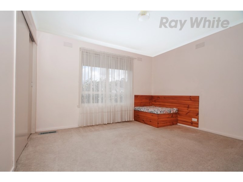 2 COLLINGS Court, Mooroolbark VIC 3138