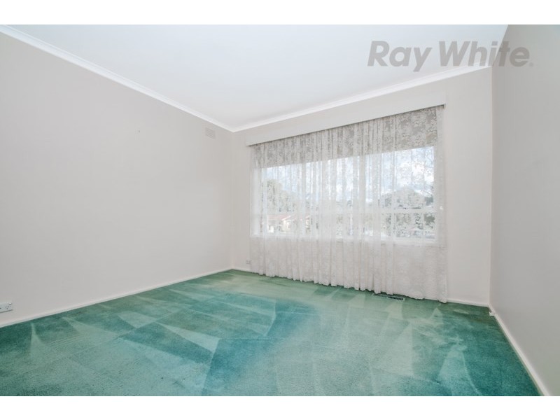 2 COLLINGS Court, Mooroolbark VIC 3138