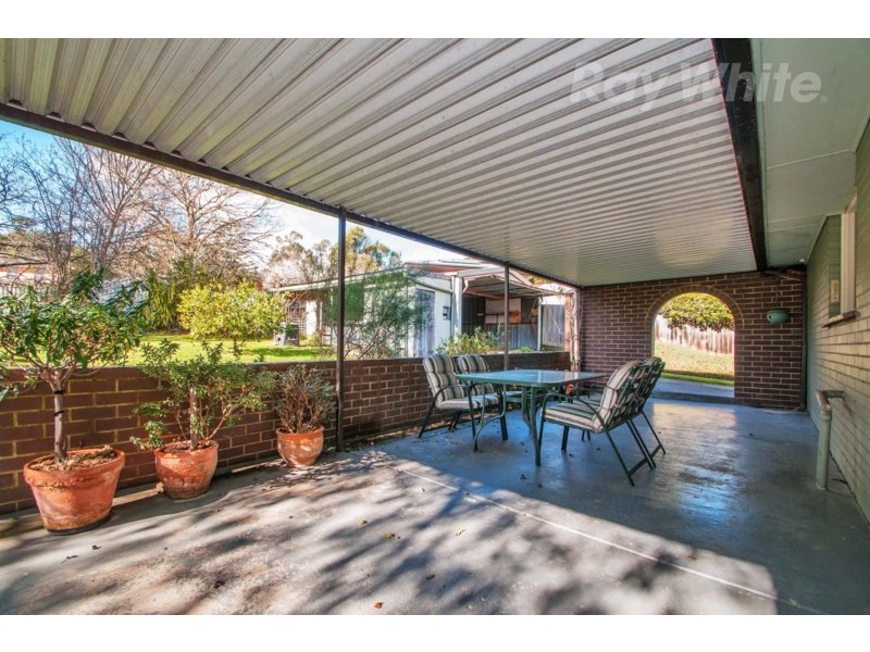 2 COLLINGS Court, Mooroolbark VIC 3138