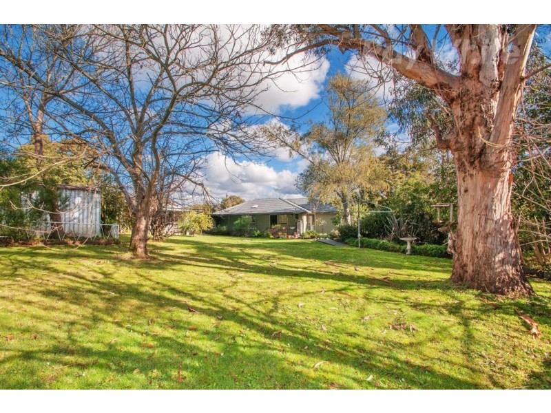 2 COLLINGS Court, Mooroolbark VIC 3138