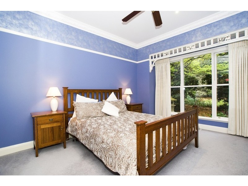 890 MOUNT DANDENONG Road, Montrose VIC 3765