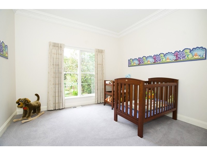 890 MOUNT DANDENONG Road, Montrose VIC 3765