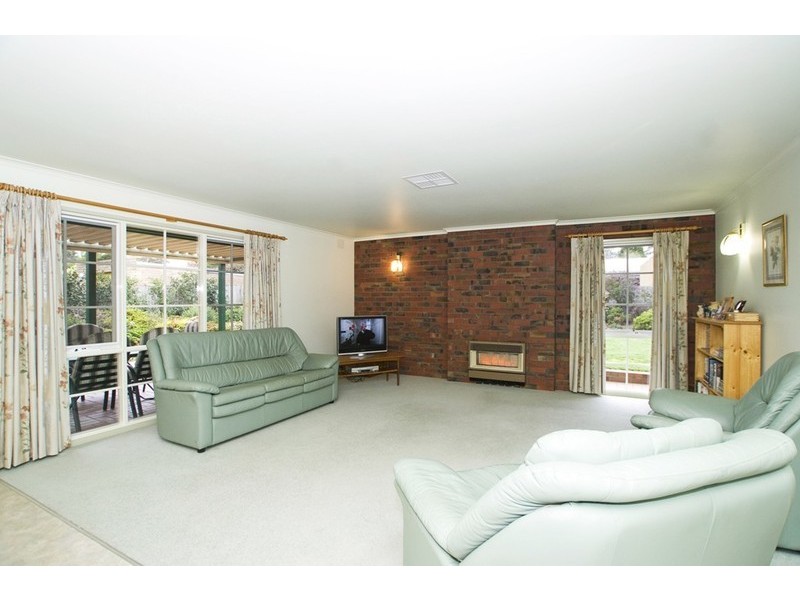 20 WALLARA Crescent, Croydon VIC 3136