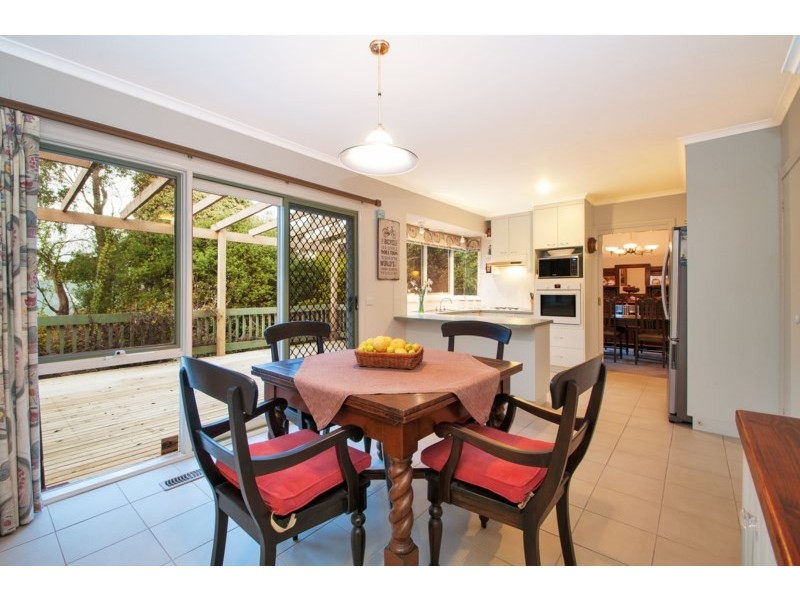 Unit 2, 18-20 HULL Road, Croydon VIC 3136