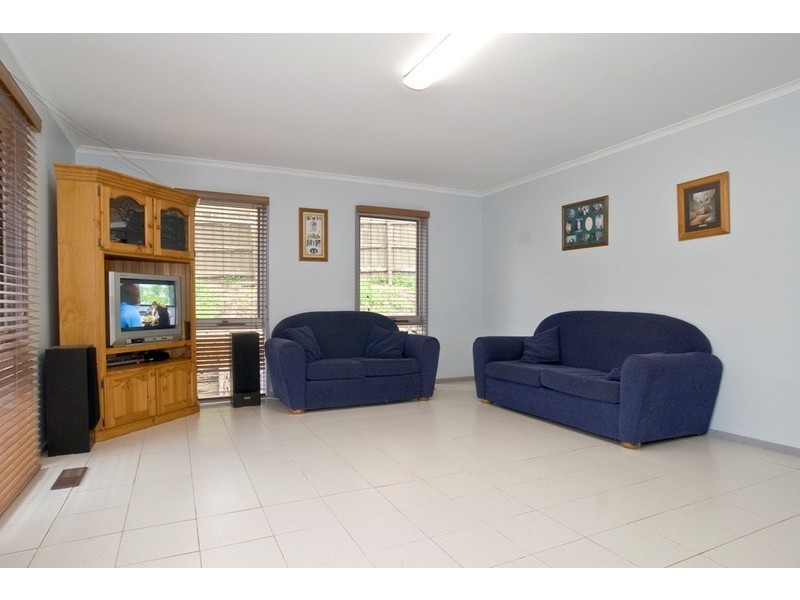 15 NANGATHAN Way, Croydon North VIC 3136