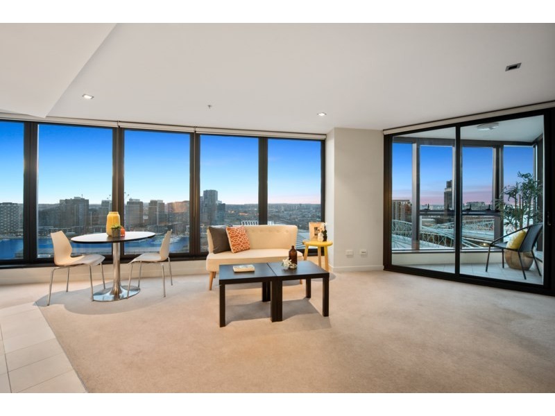 2410/100 HARBOUR Esplanade, Docklands VIC 3008