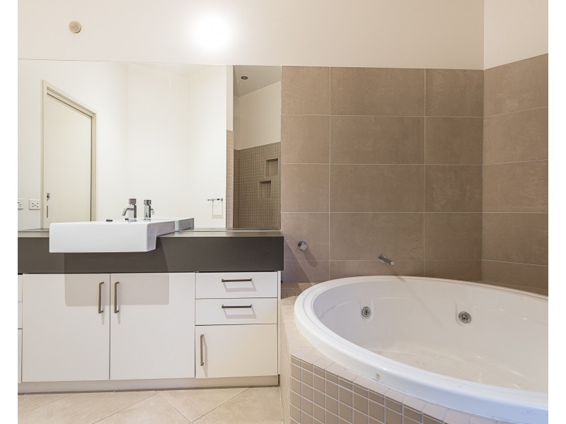 9 PINEHURST Place, Chirnside Park VIC 3116