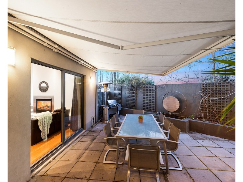 9 PINEHURST Place, Chirnside Park VIC 3116