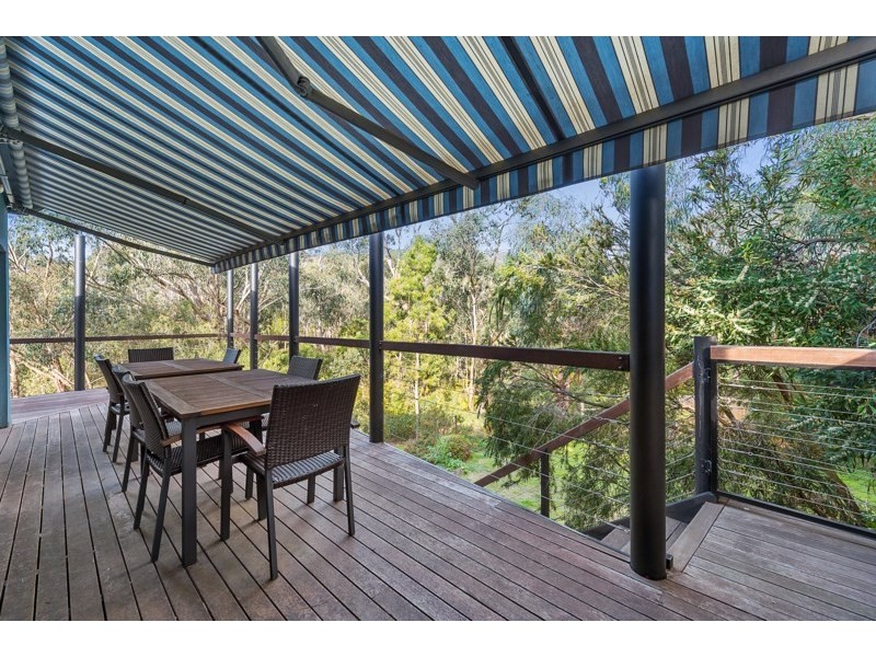 12 THE DELL, Croydon North VIC 3136