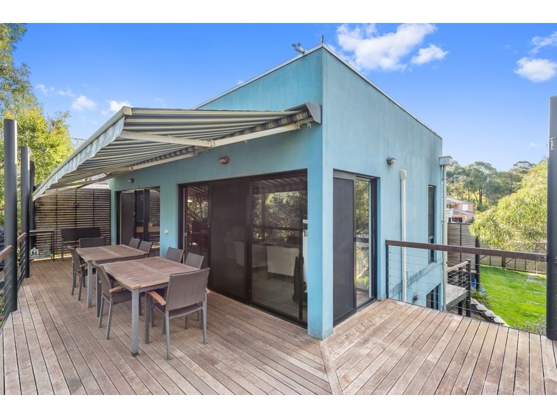 12 THE DELL, Croydon North VIC 3136