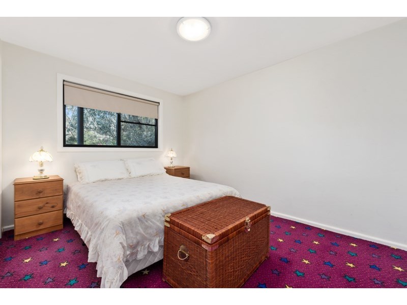 12 THE DELL, Croydon North VIC 3136