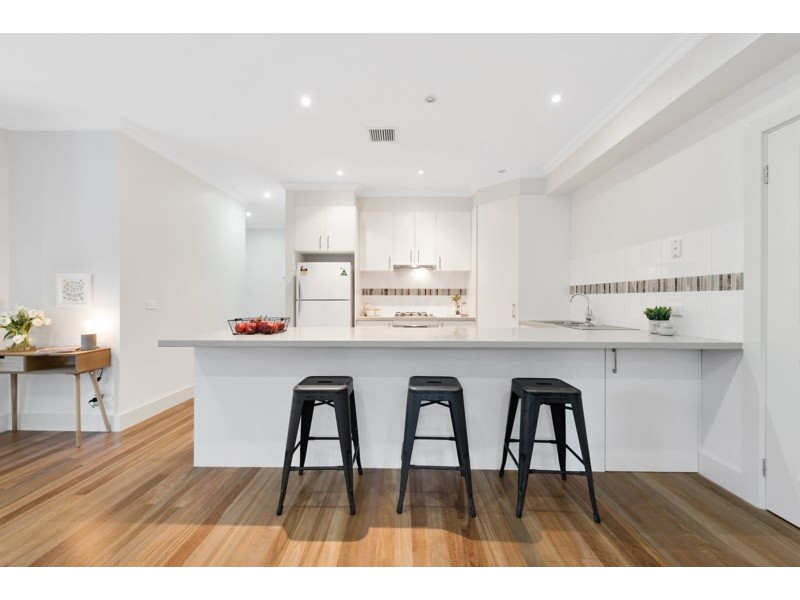 1/4 HAIG Street, Croydon VIC 3136