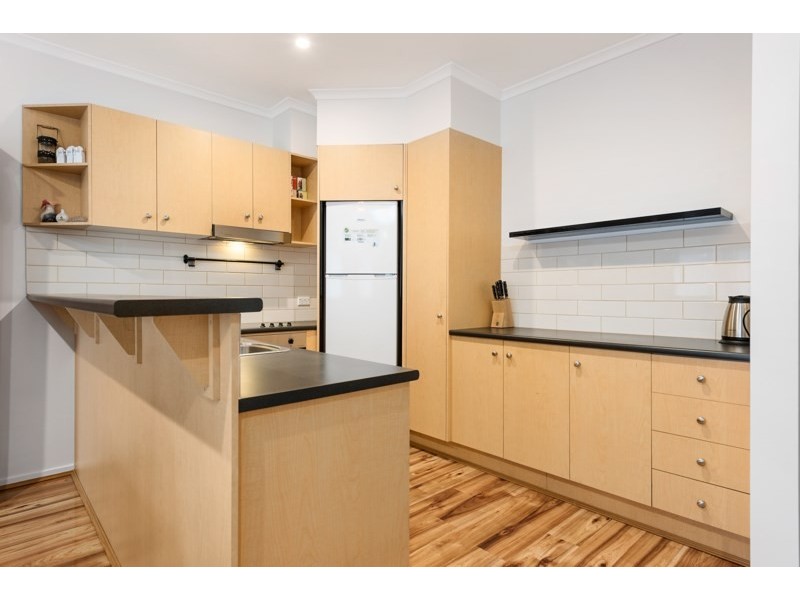 18/13-15 HEWISH Road, Croydon VIC 3136