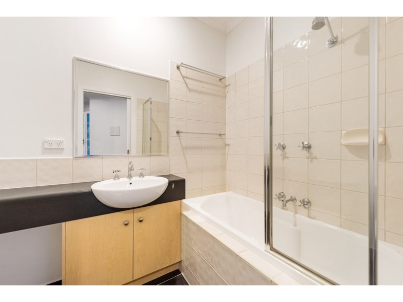 18/13-15 HEWISH Road, Croydon VIC 3136