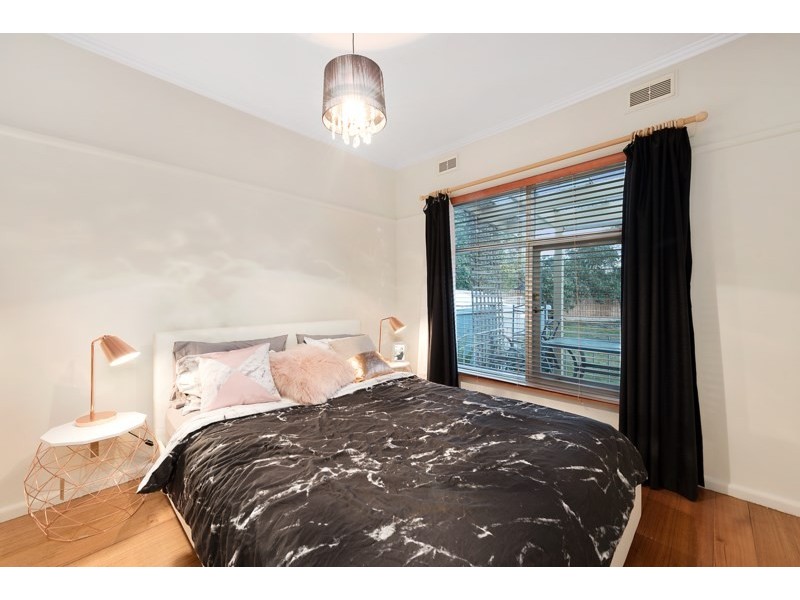 13 ANDREW Street, Ringwood VIC 3134