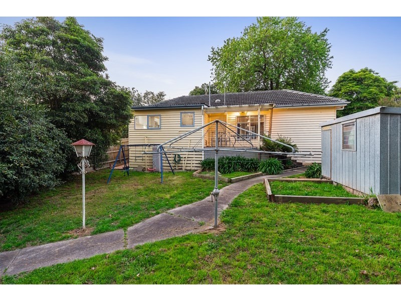 13 ANDREW Street, Ringwood VIC 3134