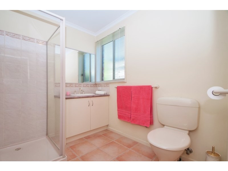 6 FARADAY Road, Croydon South VIC 3136