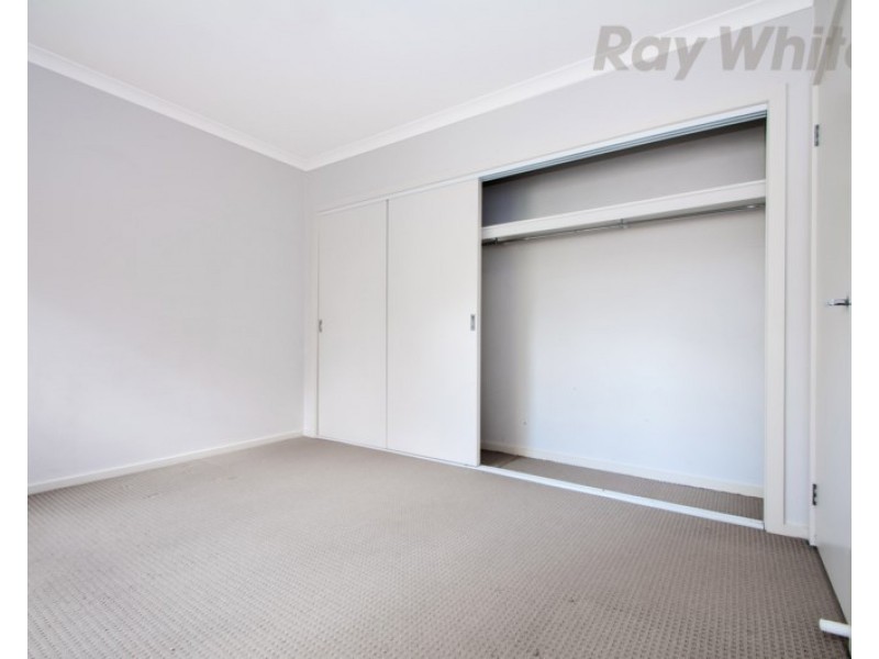 35 BALCOMBE Avenue, Mooroolbark VIC 3138