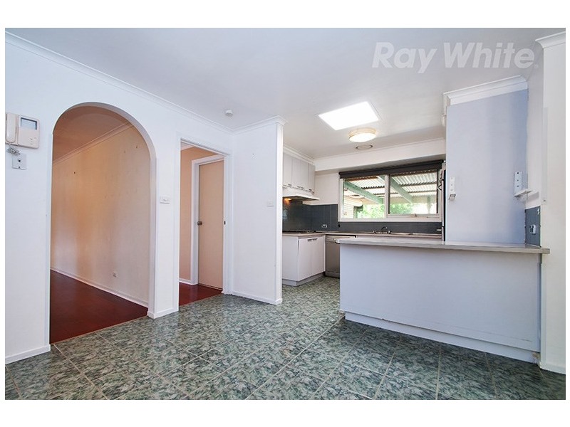 2 DARGO Close, Croydon Hills VIC 3136