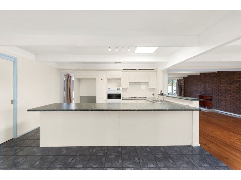 103 Hayrick Lane, Mooroolbark VIC 3138