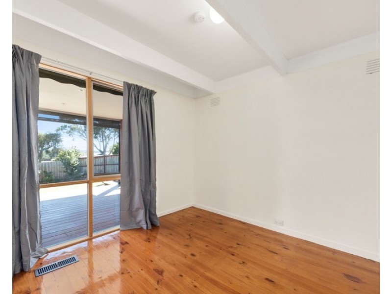103 Hayrick Lane, Mooroolbark VIC 3138