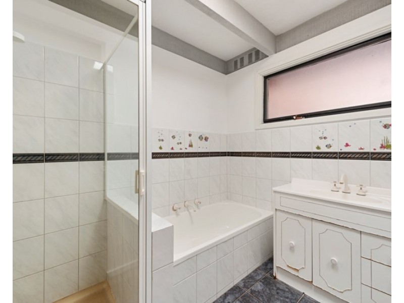 103 Hayrick Lane, Mooroolbark VIC 3138