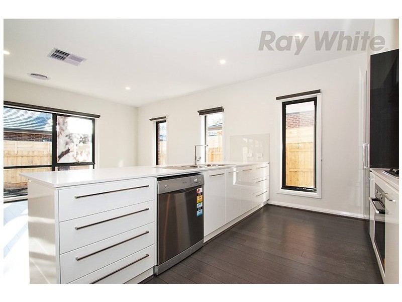 14 WOODVIEW Court, Croydon North VIC 3136