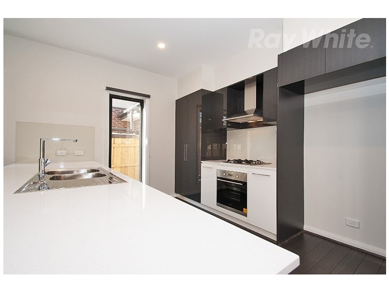 14 WOODVIEW Court, Croydon North VIC 3136